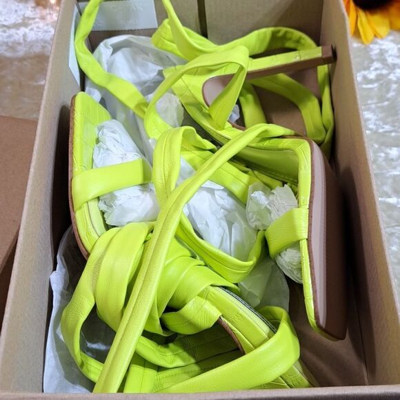 Steve Madden Utilize Tie Up Stiletto in Yellow - Picture 6 of 6